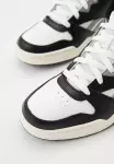 Кроссовки мужские Reebok Royal BB4500 HI2